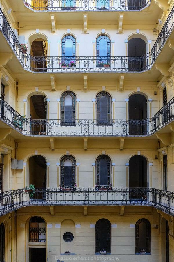 Rakoczi Apartman Budapest Exterior photo