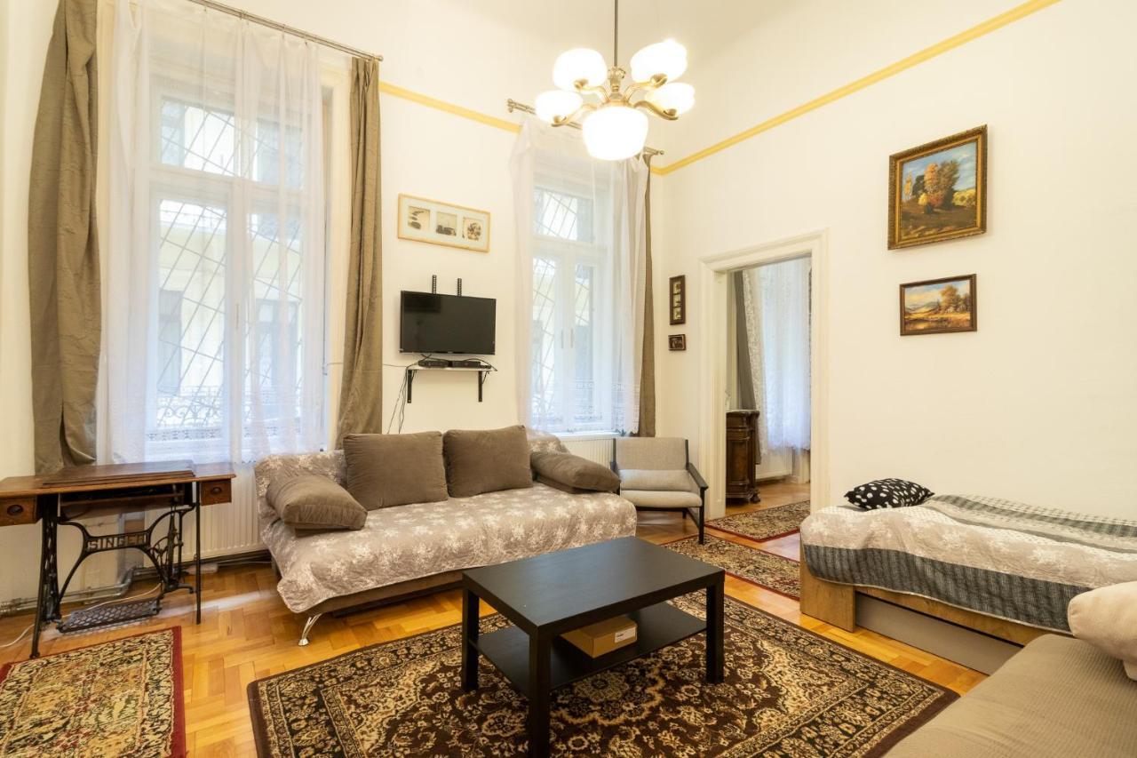Rakoczi Apartman Budapest Exterior photo